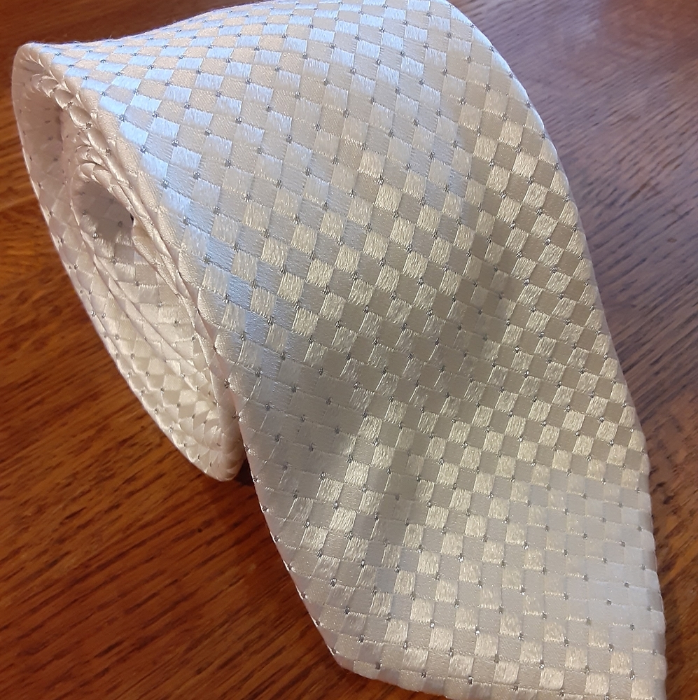 Donald J. Trump signature collection white tie